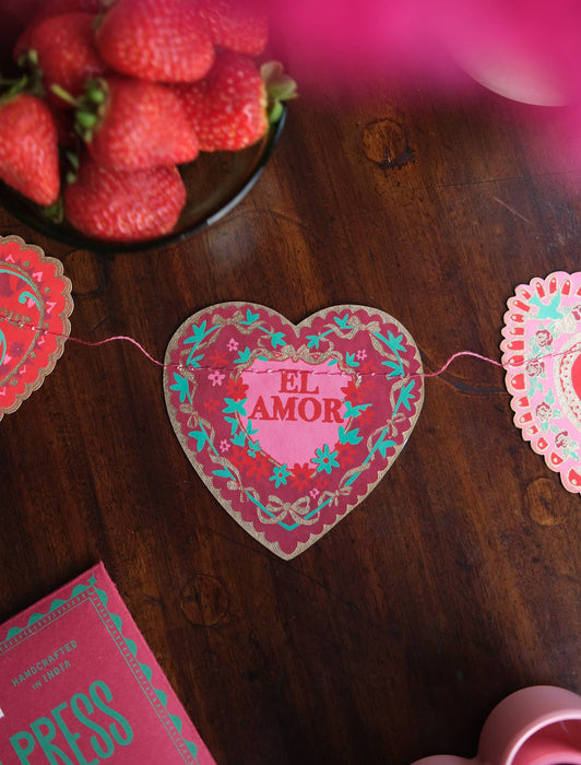 Genaaide slinger voor Valentijnsdag
