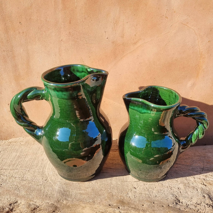 Traditionele gevlochten kan.